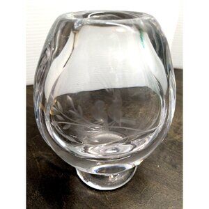 VTG. Kosta Boda Crystal Art Glass Vase Etched Song Birds Footed UV Glows 5"